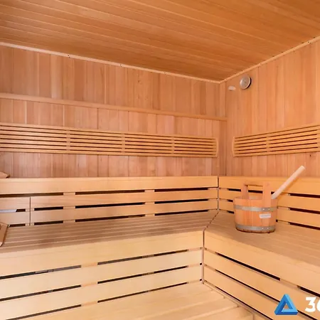 365pam - Z Basenem Polanki Park كولوبرزيغ